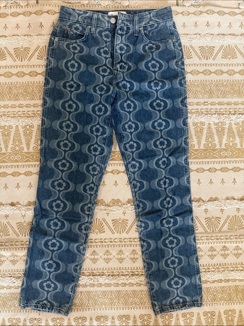 Aritzia Women's Straight Jeans in Patterned Blue Denim